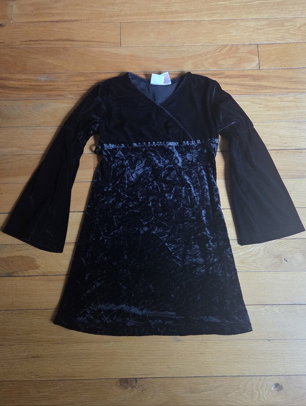 Y2K Xhilaration Black Velvet Empire Waist Dress With Bell Sleeves for Girls 7/8